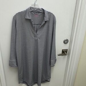 Vineyard Vines Navy and White Striped Top